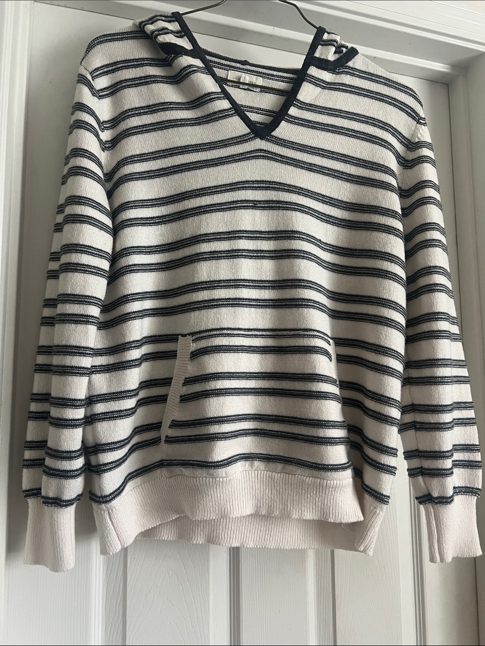 Lou & Grey Cream and Navy Striped V-Neck Hoodie Sweater